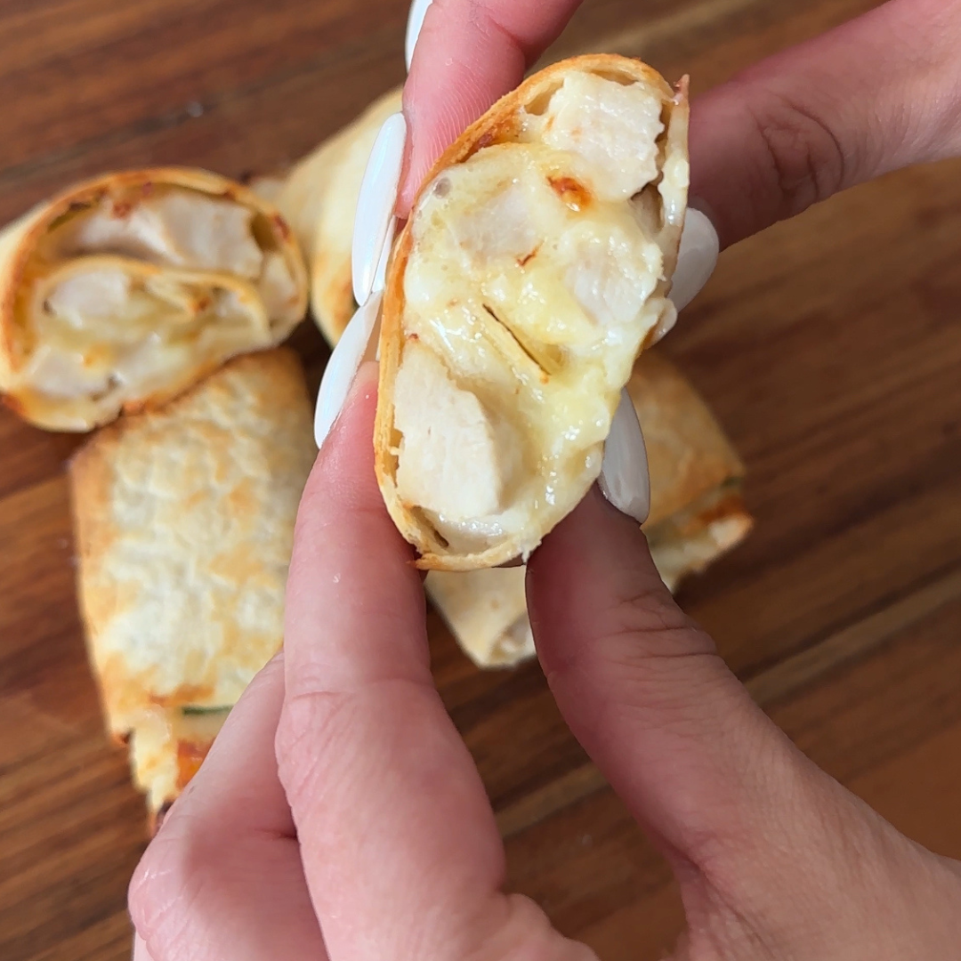 Super Cheesy Air Fryer Wrap Recipe - Low Calorie!